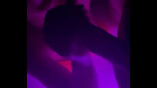 Tok min lille søster i hottub å suge min kuk